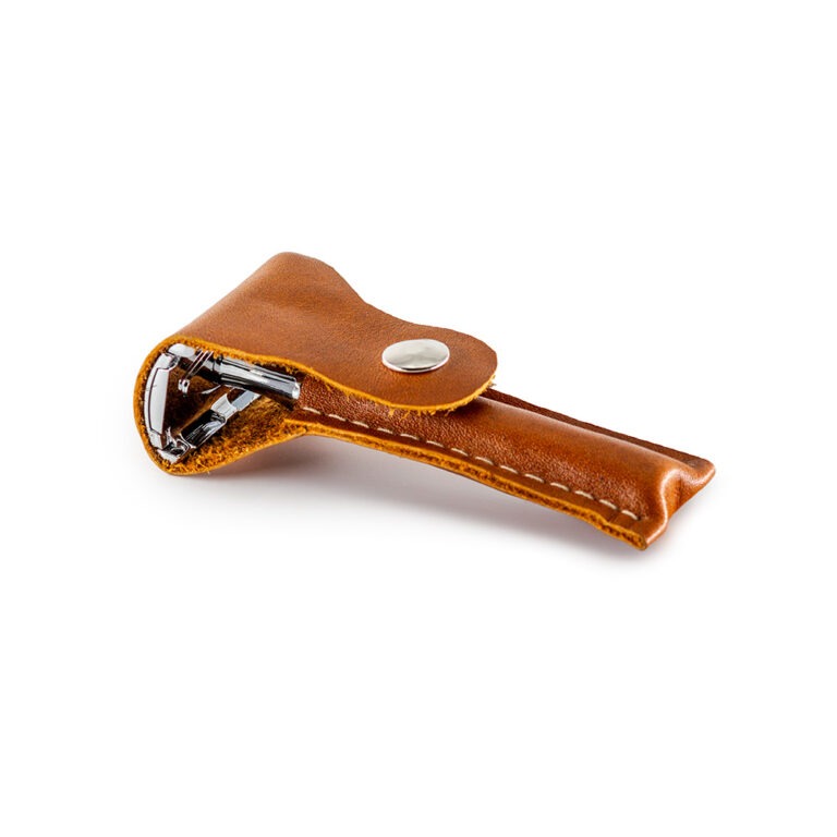 Kaalgat Stainless Steel Safety Razor safely stored inside the complimentary genuine leather pouch